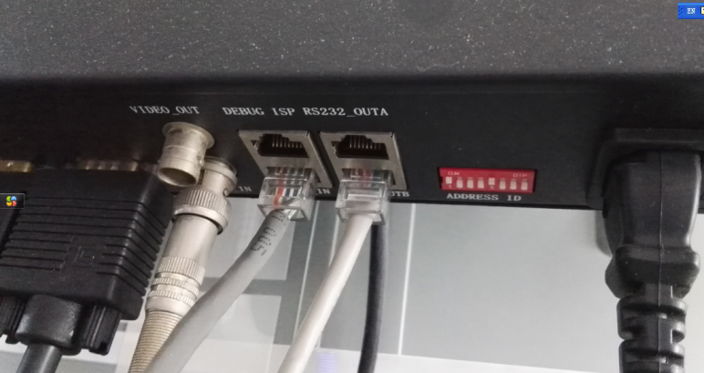 HDMI视频矩阵切换器如何与液晶拼接屏连接